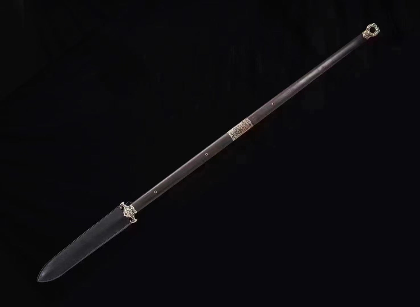 - 蝠嗚矛 - 副廠長
