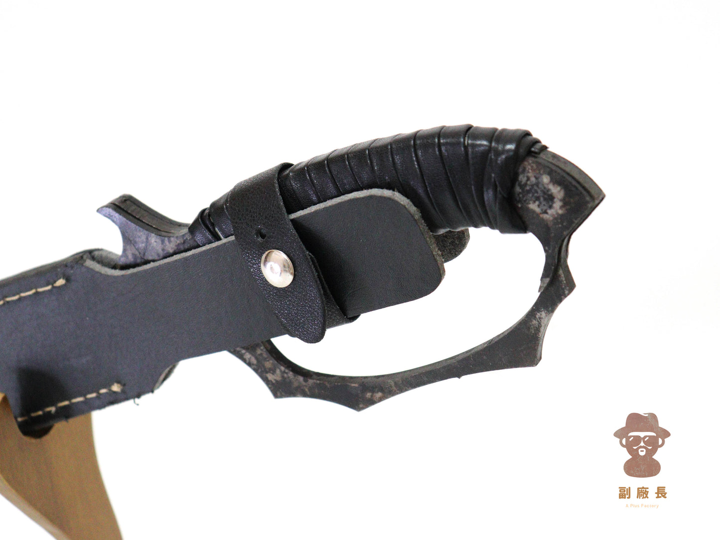 - 滅屍 海盜彎刀 - 副廠長