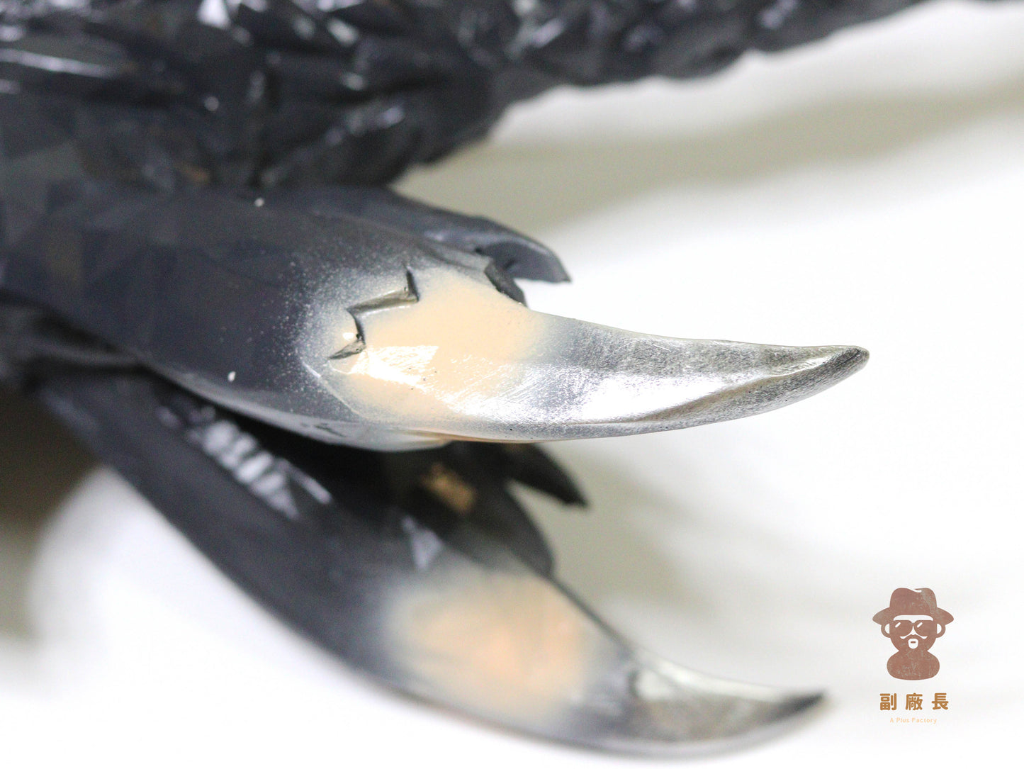 - 惡魔獵人 魔劍 - 副廠長