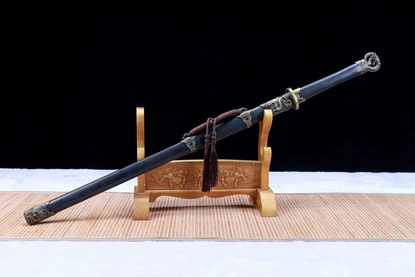 - 聖龍刀 - 副廠長