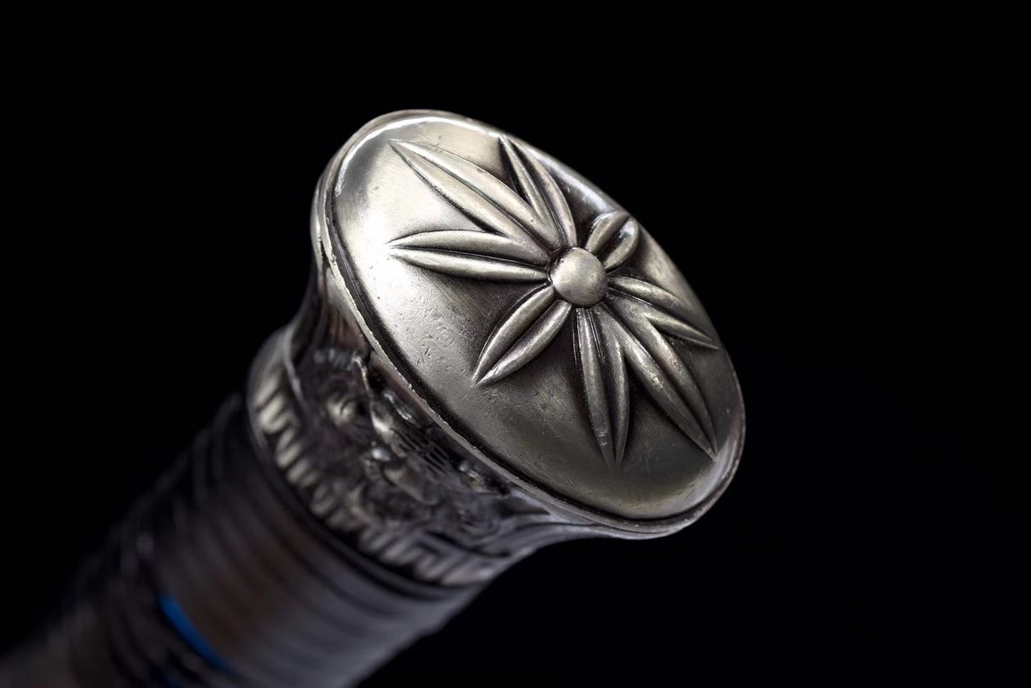 - 龍虎切 - 副廠長