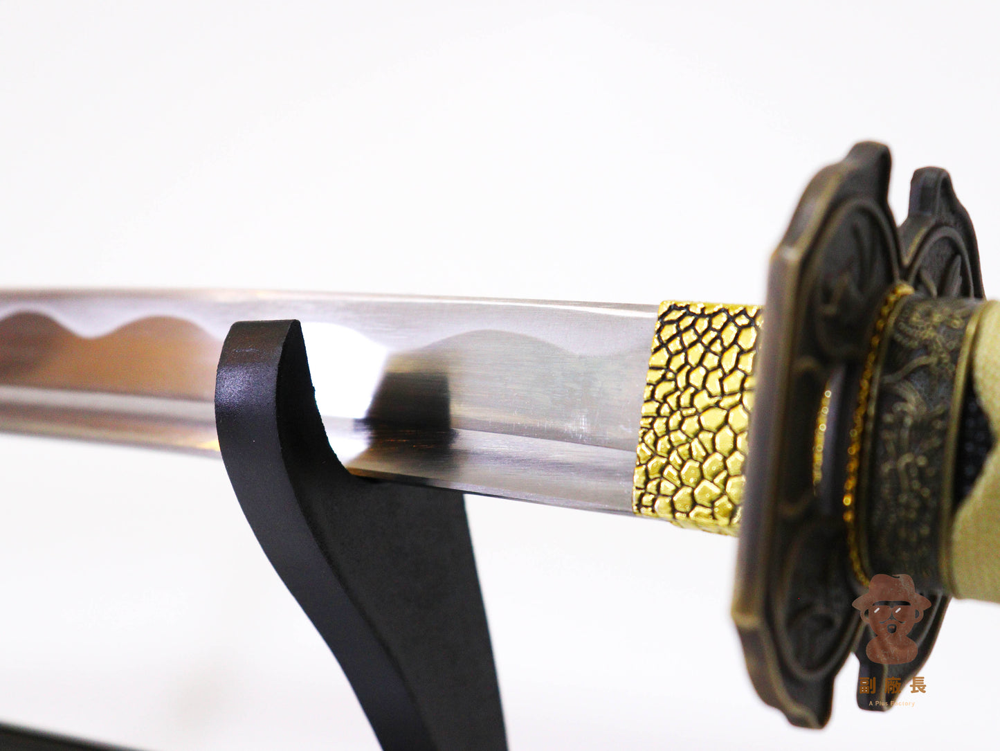 - 澆花蜢飛 - 副廠長