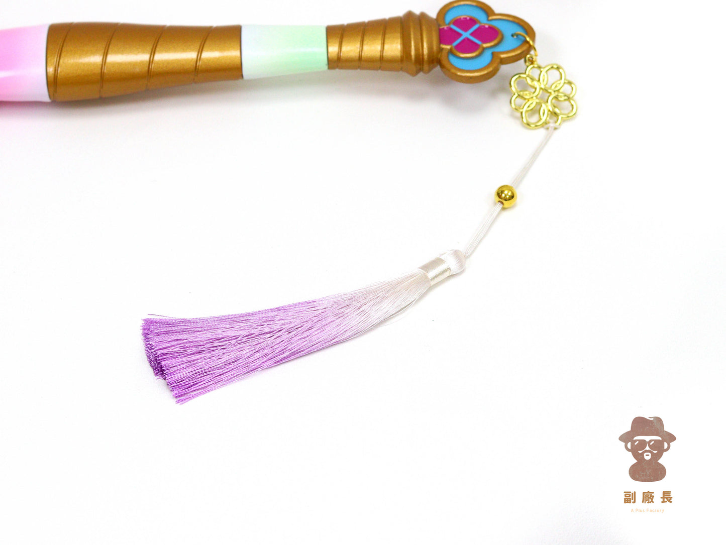 Kpop 獵魔女團 魯米長劍