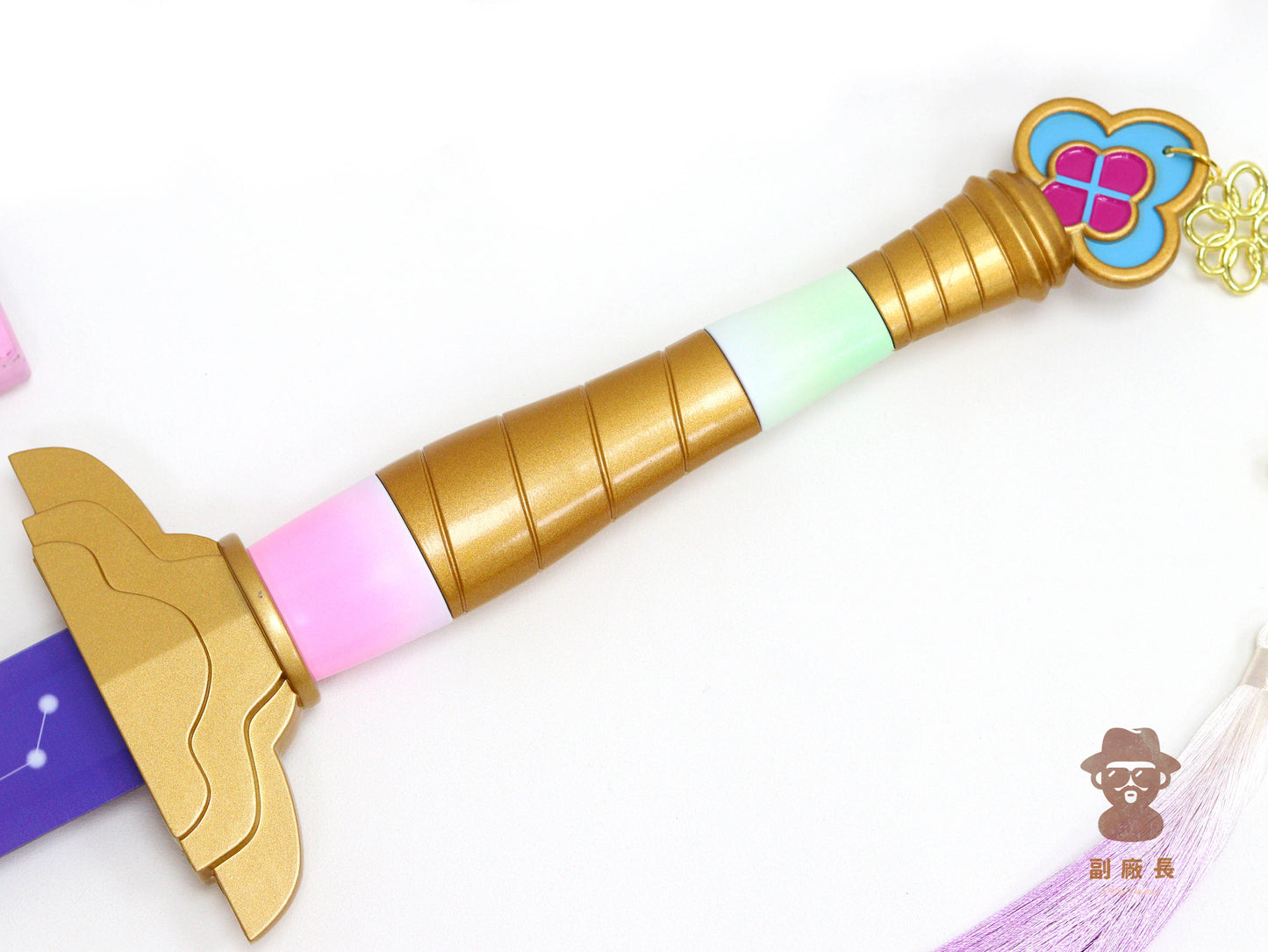 Kpop 獵魔女團 魯米長劍